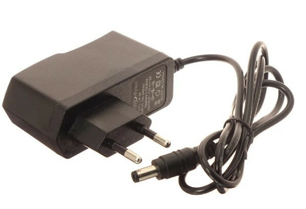 БП импульсный, пластик, 12v 2A /LP-30/ (SP-30)
